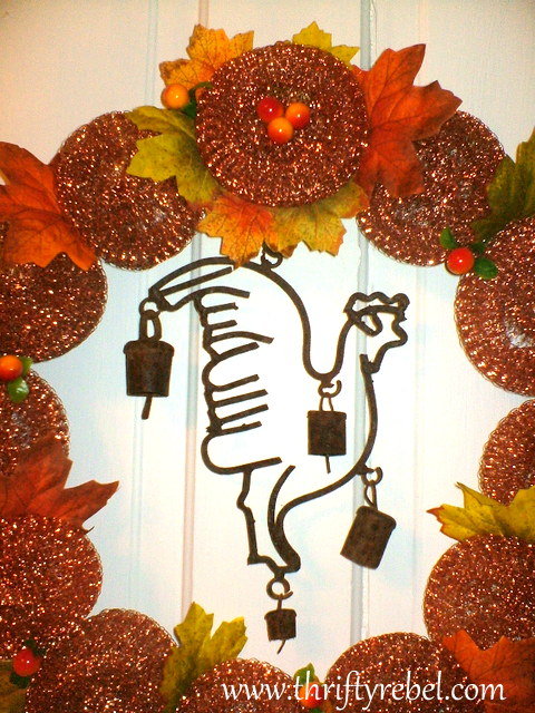rusty-rooster-scouring-pad-fall-wreath