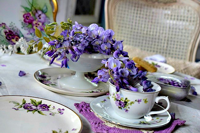 Wisteria-Blooms-Teacup-Milk-Glass