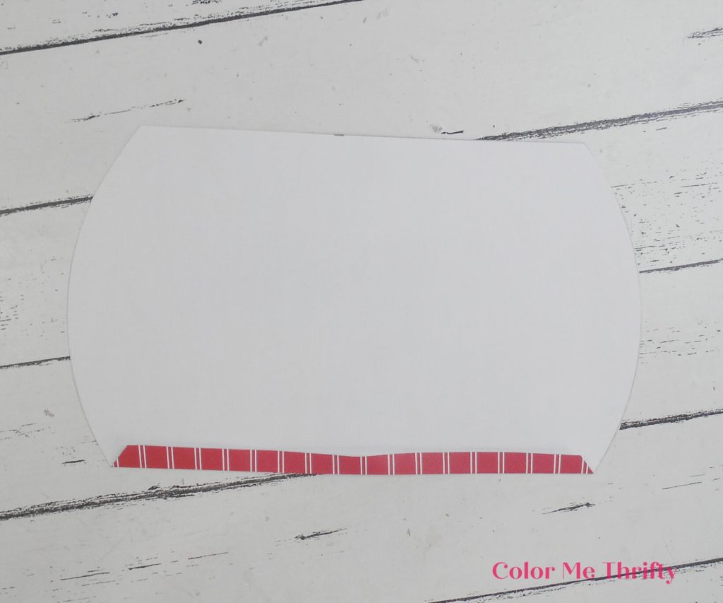 creating accordion folds with scrapbook paper